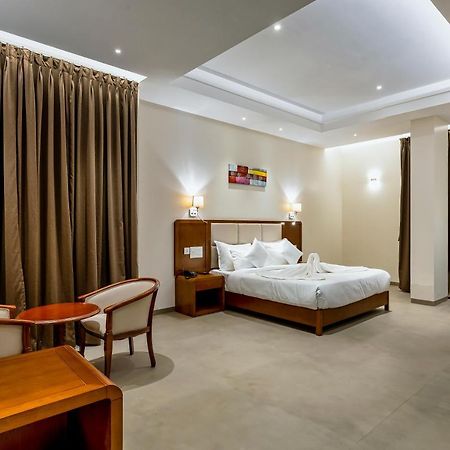 Hotel Grand Regal Chandoli Zewnętrze zdjęcie