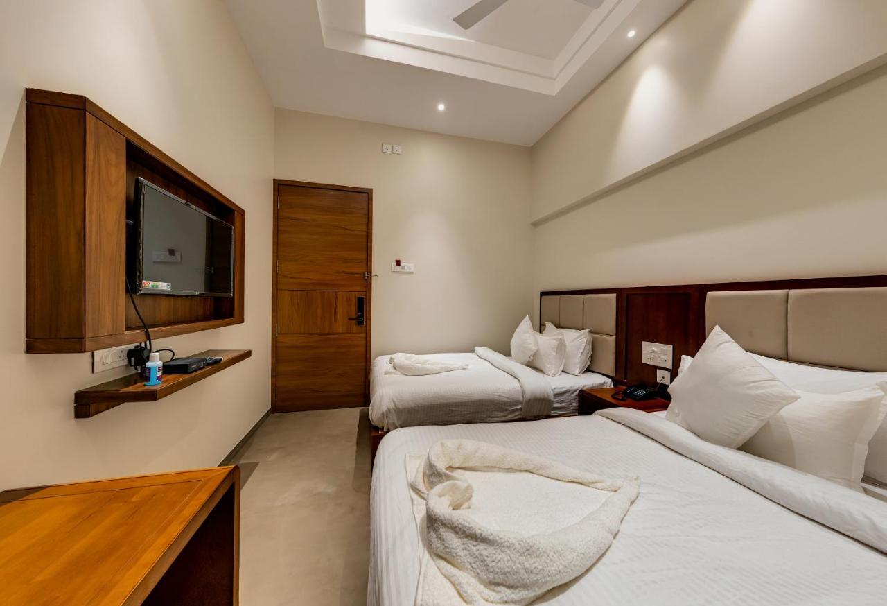 Hotel Grand Regal Chandoli Zewnętrze zdjęcie
