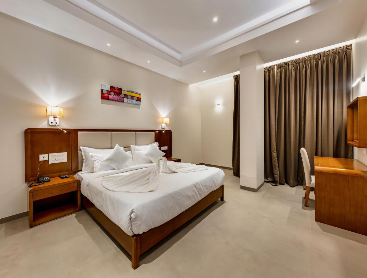 Hotel Grand Regal Chandoli Zewnętrze zdjęcie
